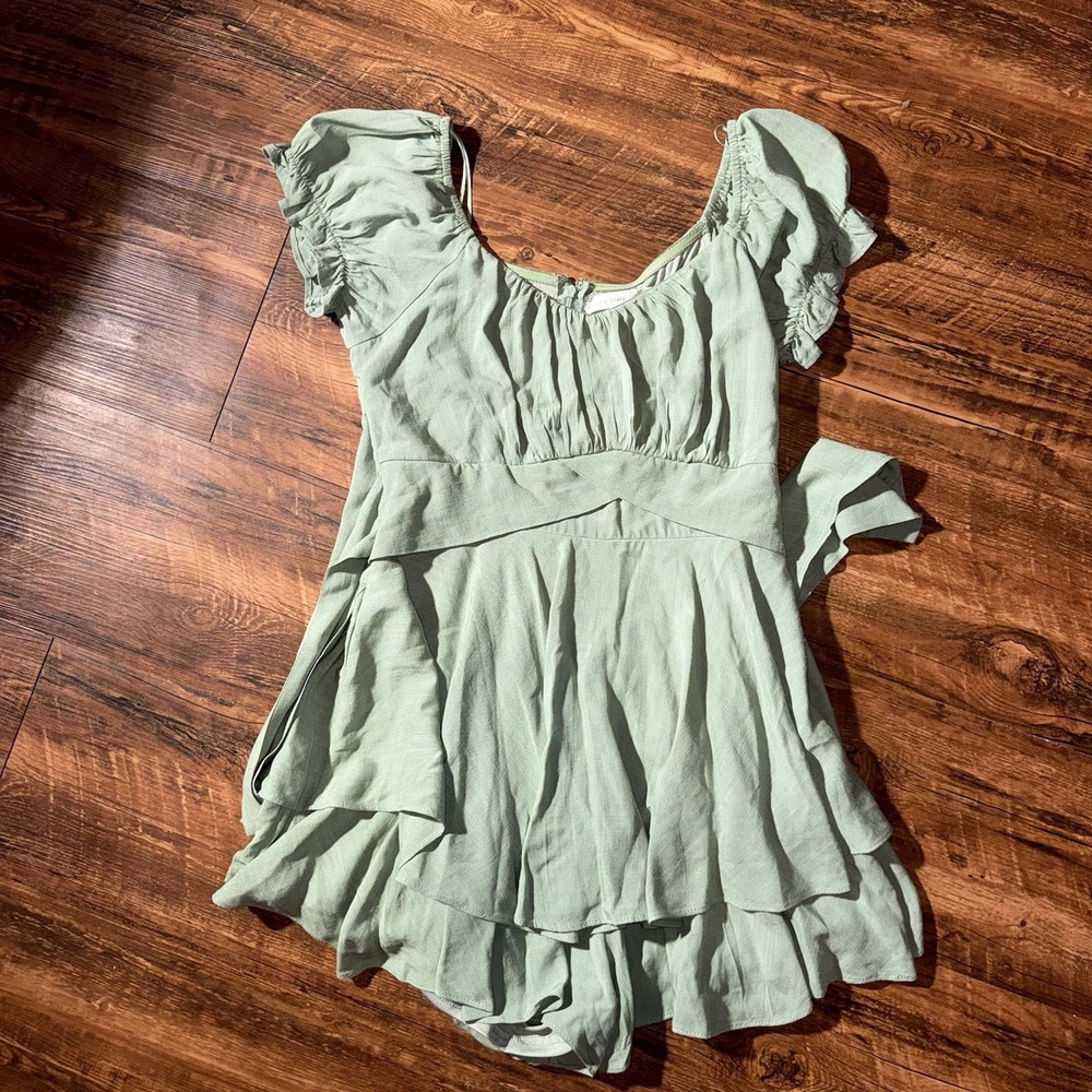 Altar'd State Green Ruffle Waist Tie Short Sleeves Romper‎ Women's Large